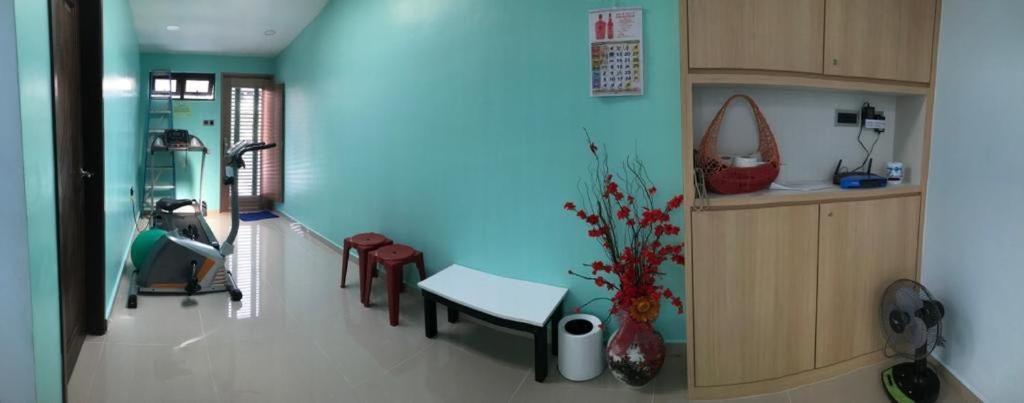 Homestay Stardow~星窗名宿~ Johor Bahru Ngoại thất bức ảnh