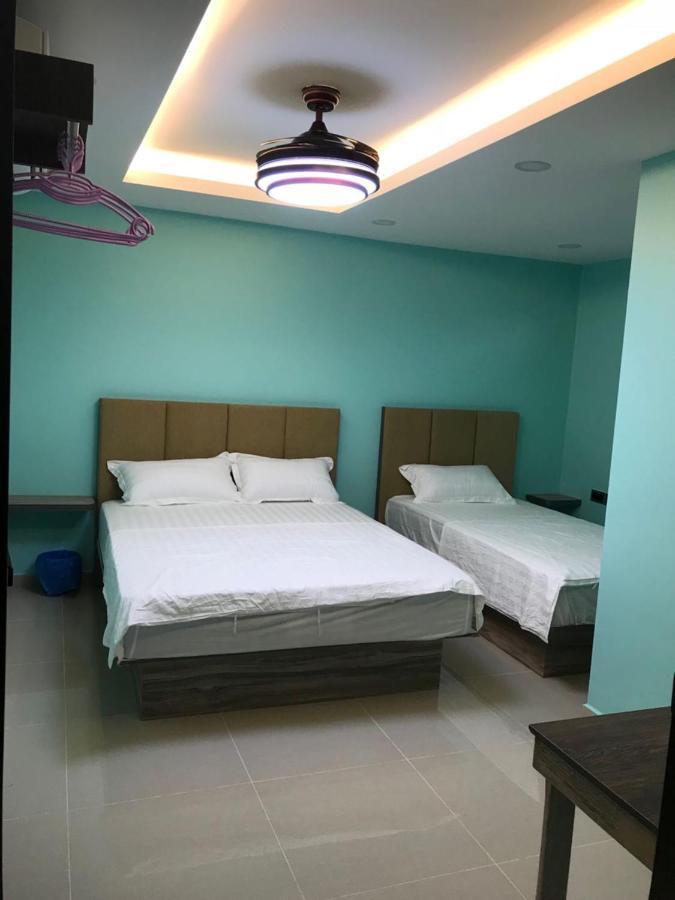 Homestay Stardow~星窗名宿~ Johor Bahru Ngoại thất bức ảnh